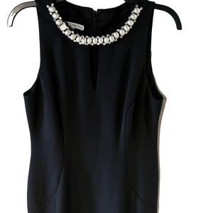 Maggie London fitted  Sheath with Beautiful pearl neckline Sz 8  Black